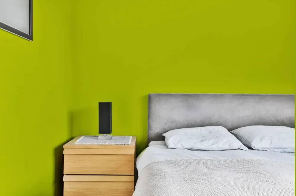 NCS S 1075-G60Y minimalist bedroom