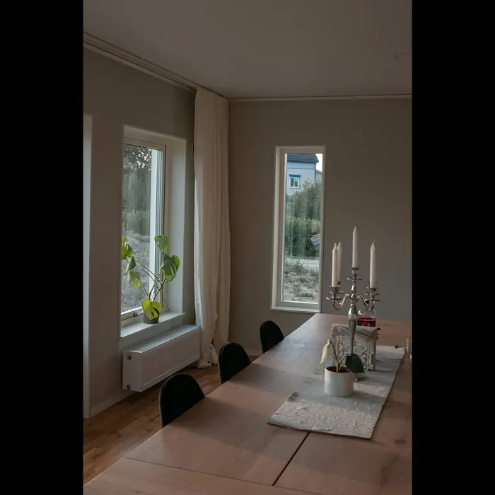 NCS S 1502-Y dining room color