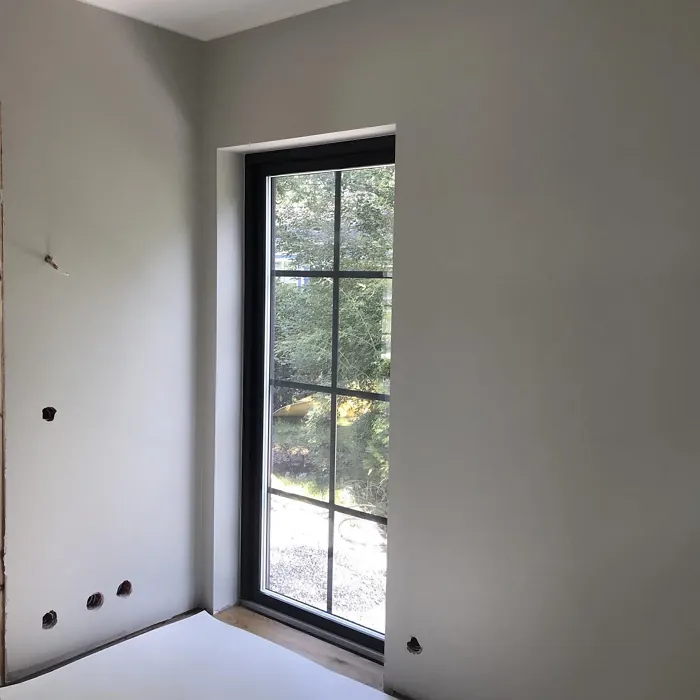 S 1502-Y wall paint makeover