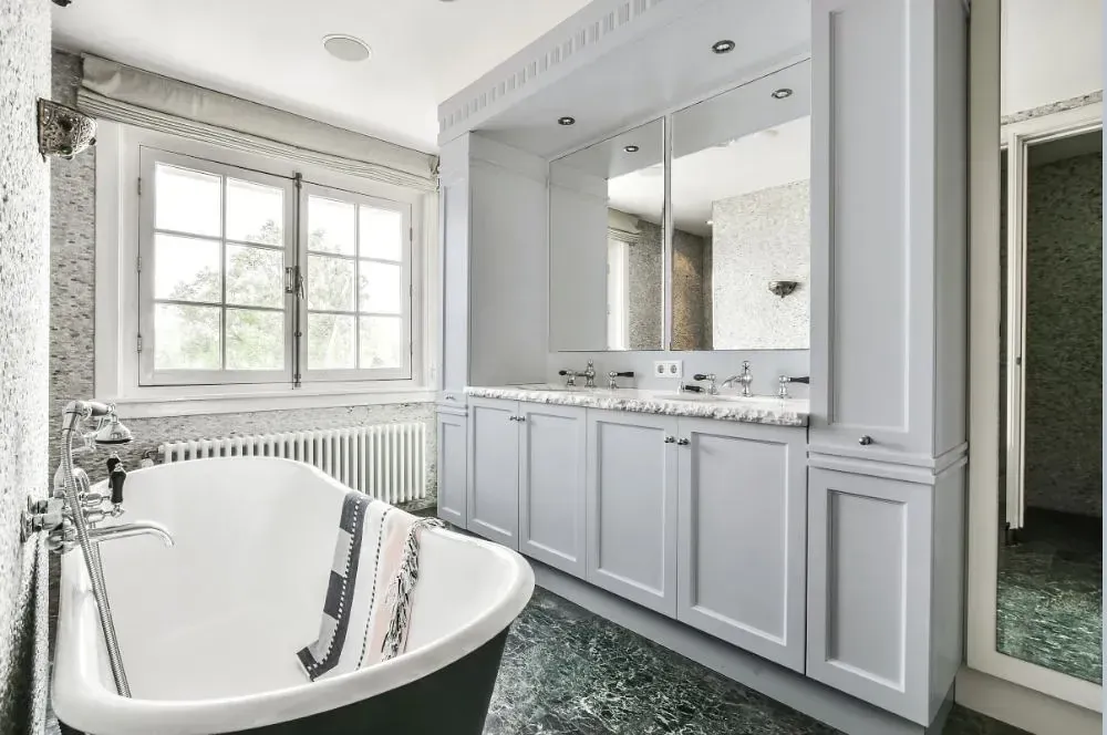 NCS S 1505-R70B victorian bathroom paint