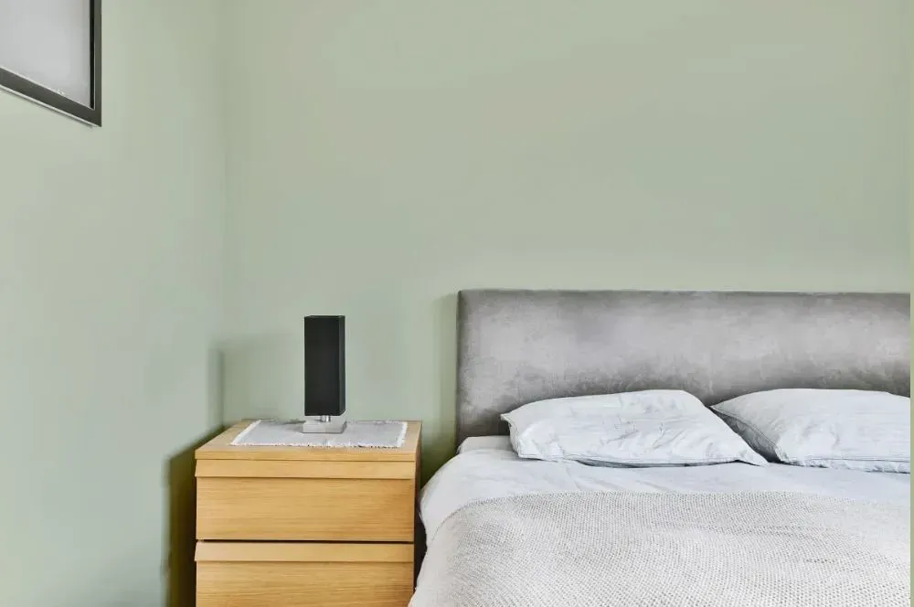 NCS S 1510-G40Y minimalist bedroom