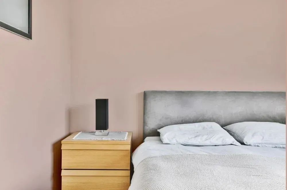 NCS S 1510-Y70R minimalist bedroom