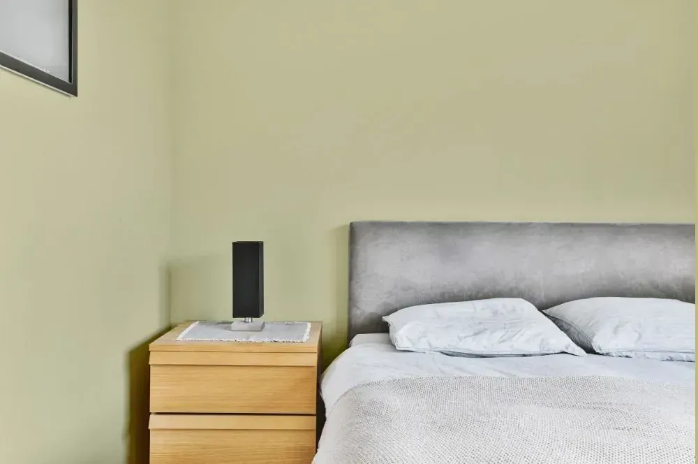 NCS S 1515-G80Y minimalist bedroom