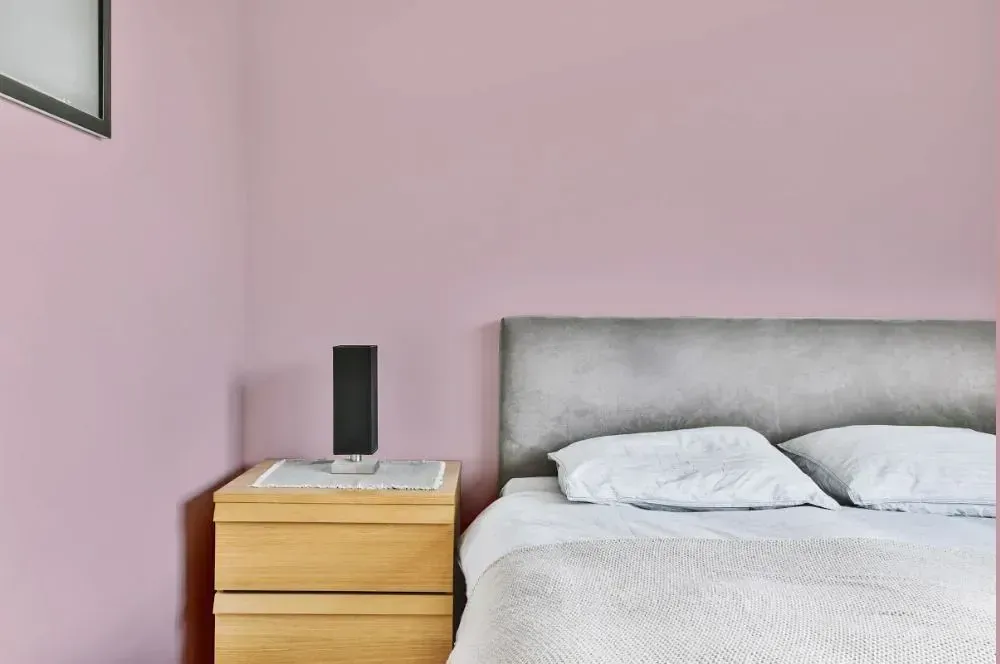 NCS S 1515-R20B minimalist bedroom