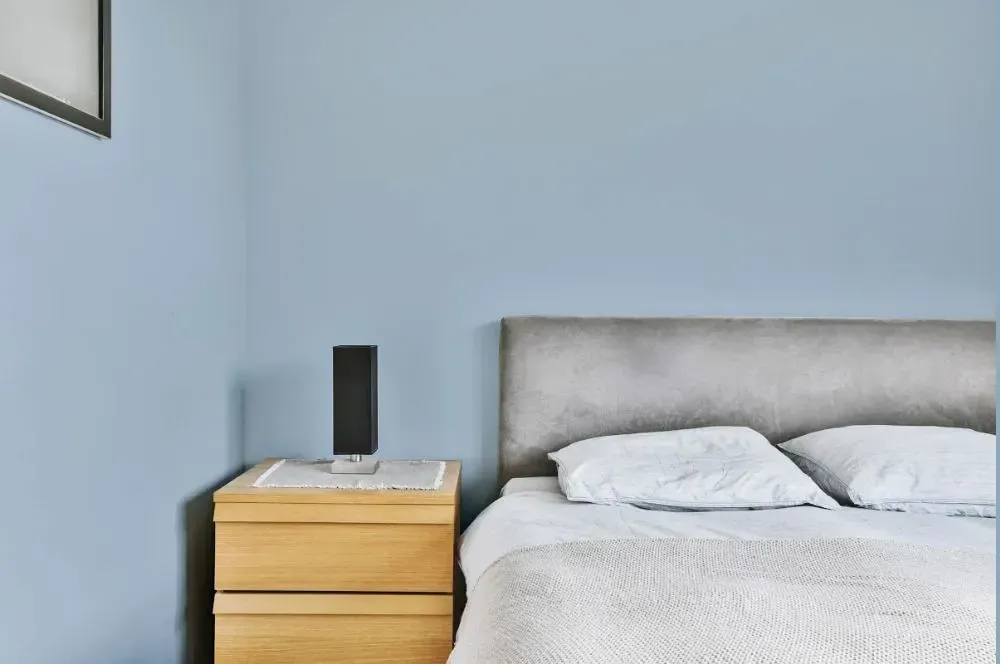 NCS S 1515-R90B minimalist bedroom