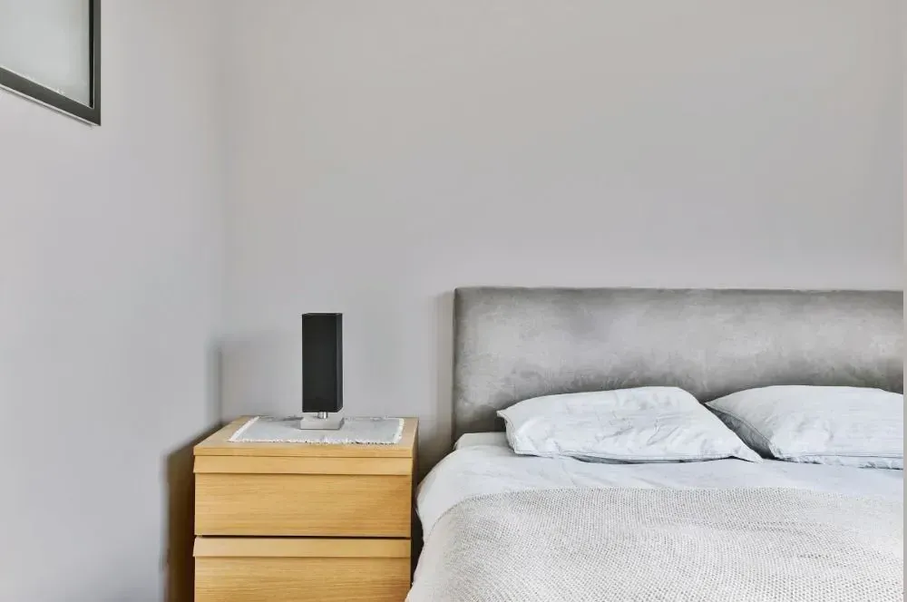 NCS S 2002-Y80R minimalist bedroom