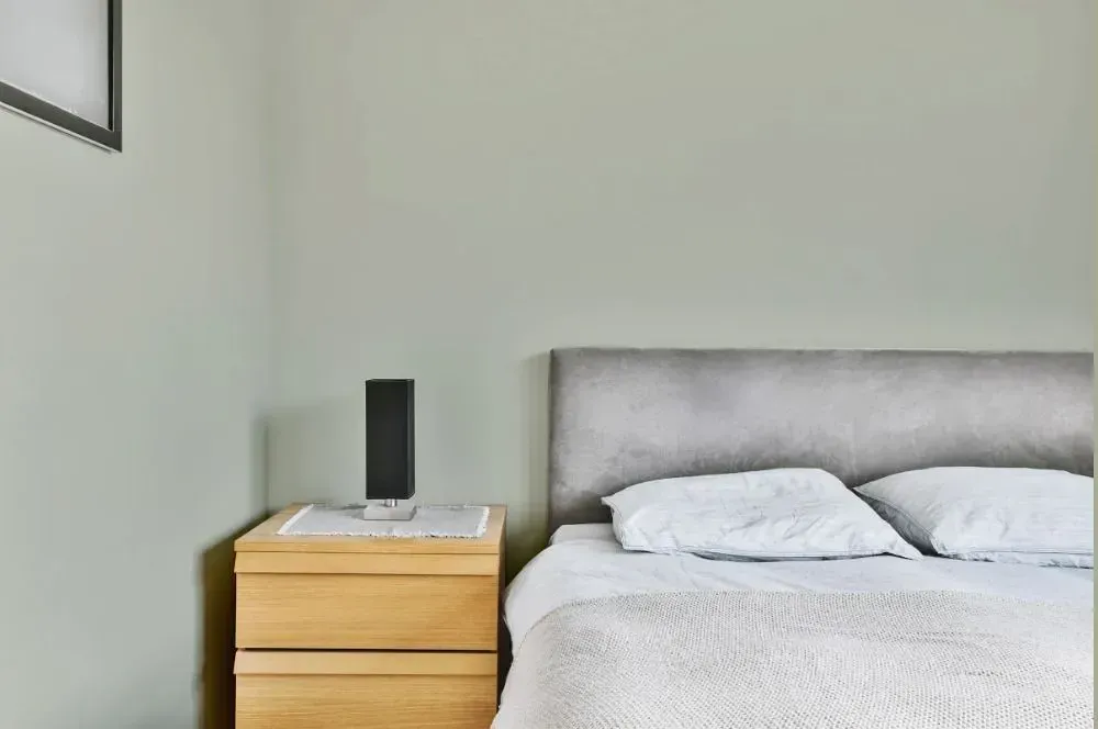 NCS S 2005-G70Y minimalist bedroom