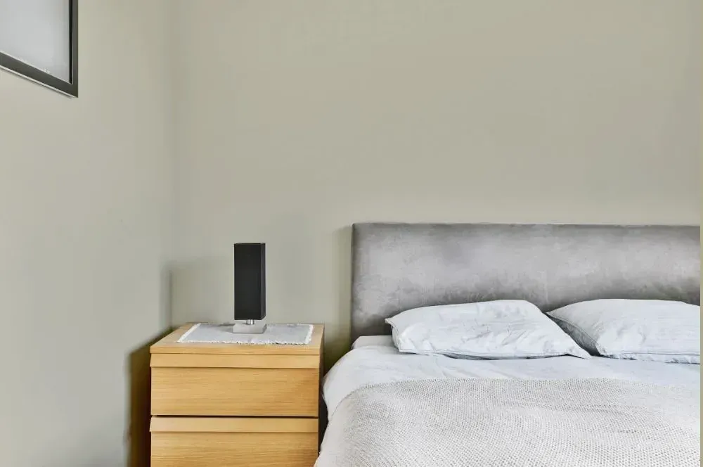 NCS S 2005-G80Y minimalist bedroom