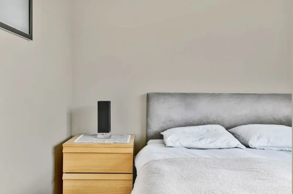 NCS S 2005-G90Y minimalist bedroom