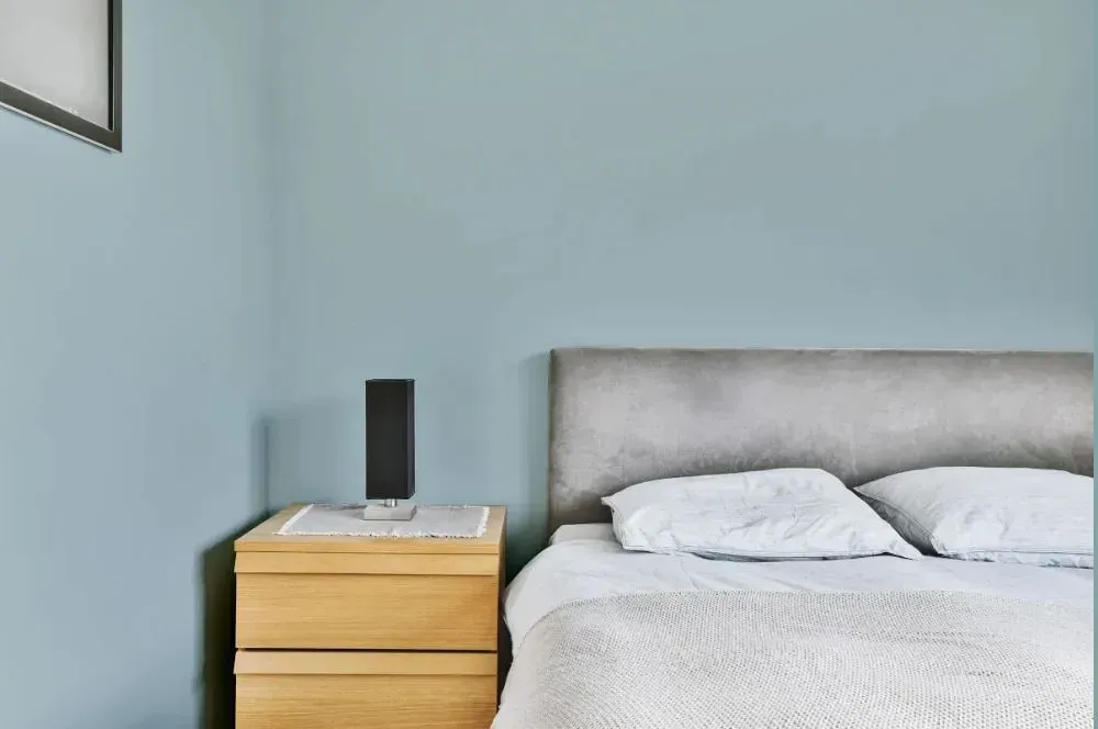 NCS S 2010-B30G minimalist bedroom