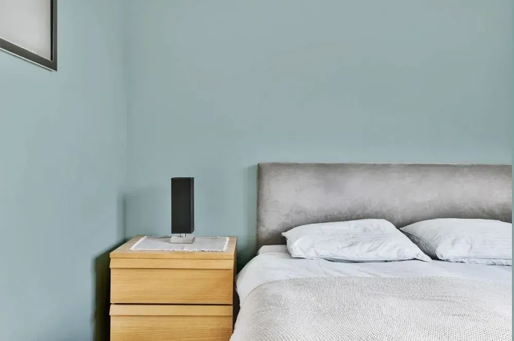 NCS S 2010-B50G minimalist bedroom