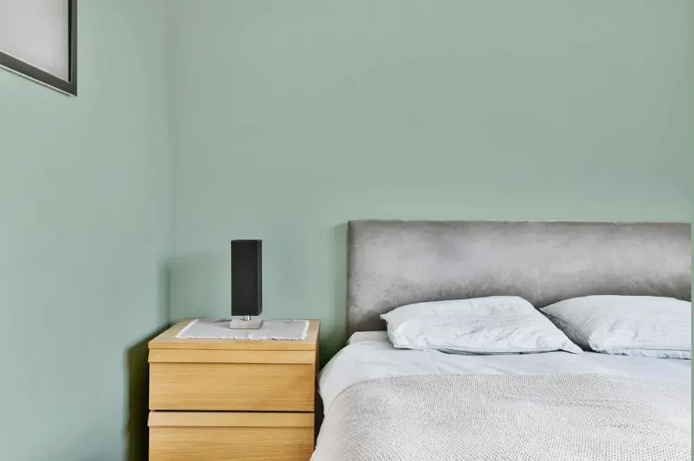 NCS S 2010-G minimalist bedroom
