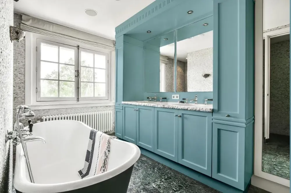 NCS S 2020-B10G victorian bathroom paint