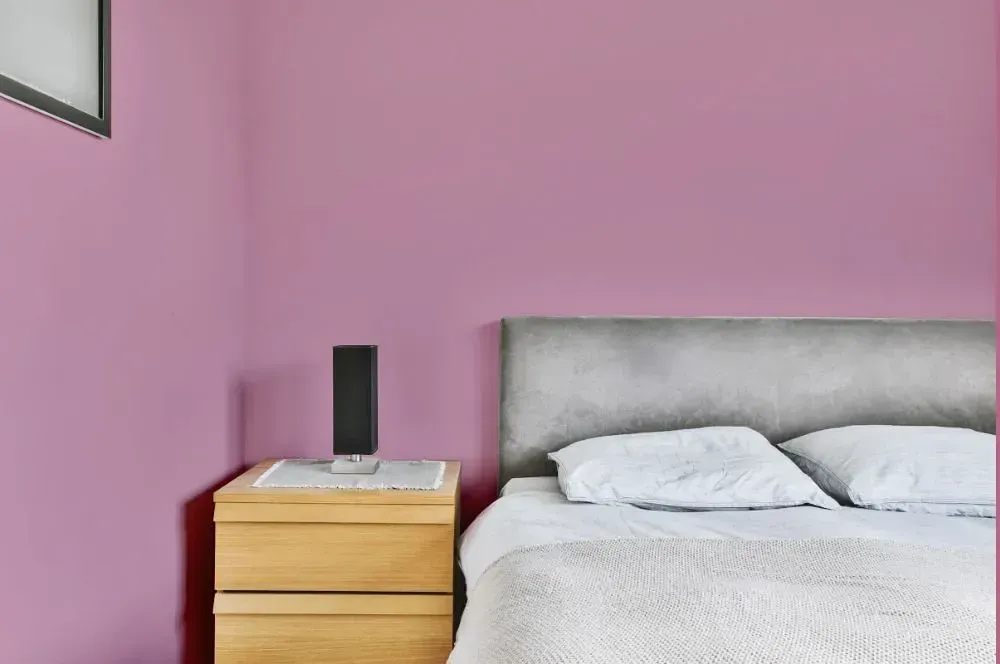 NCS S 2030-R30B minimalist bedroom