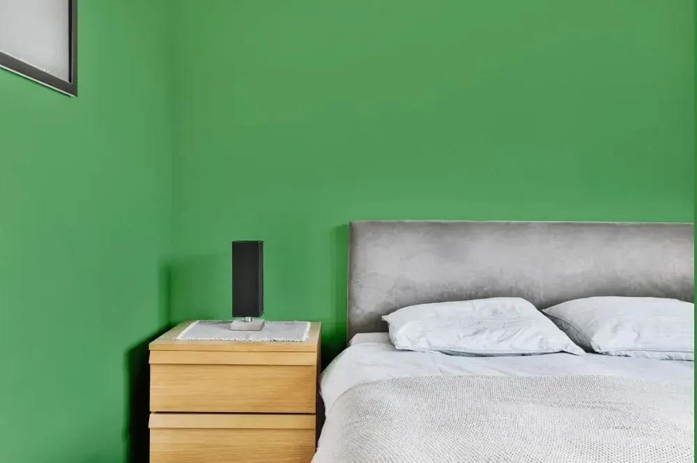 NCS S 2050-G20Y minimalist bedroom