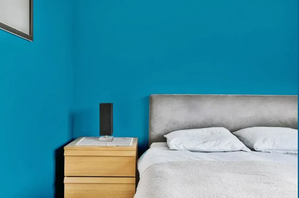 NCS S 2055-B10G minimalist bedroom