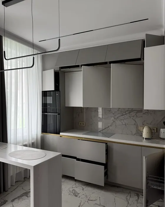 S 2502-Y50R kitchen cabinets color review