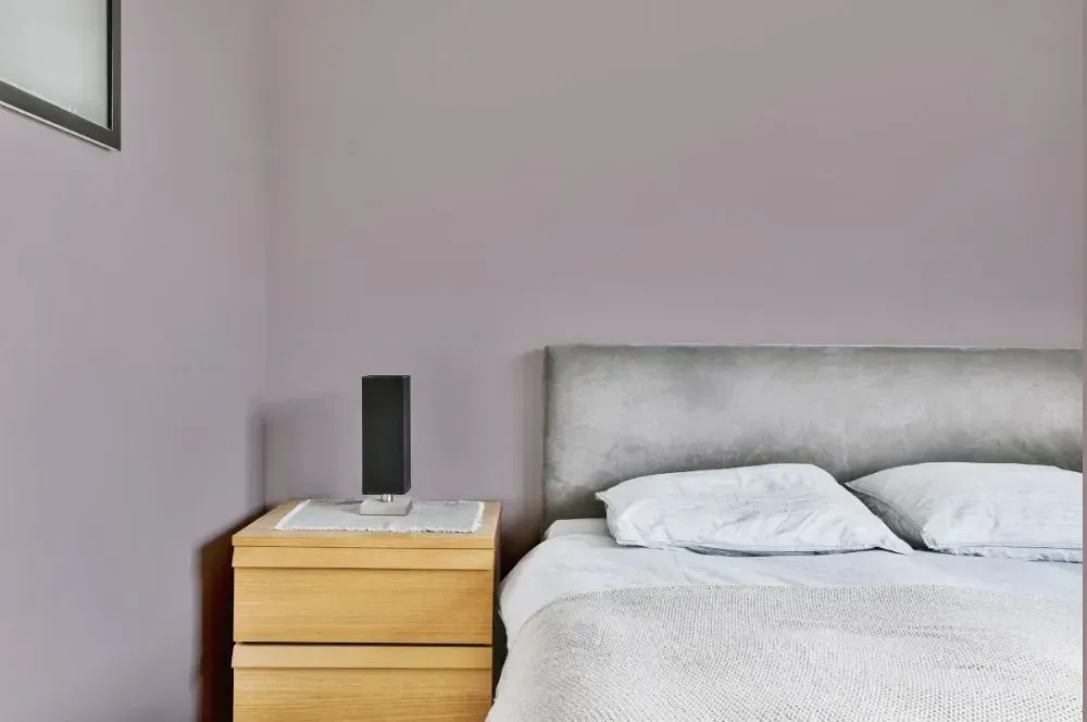 NCS S 3005-R20B minimalist bedroom