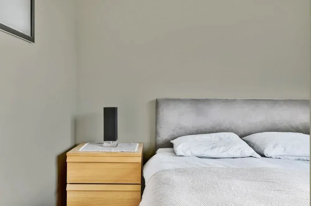 NCS S 3005-Y minimalist bedroom