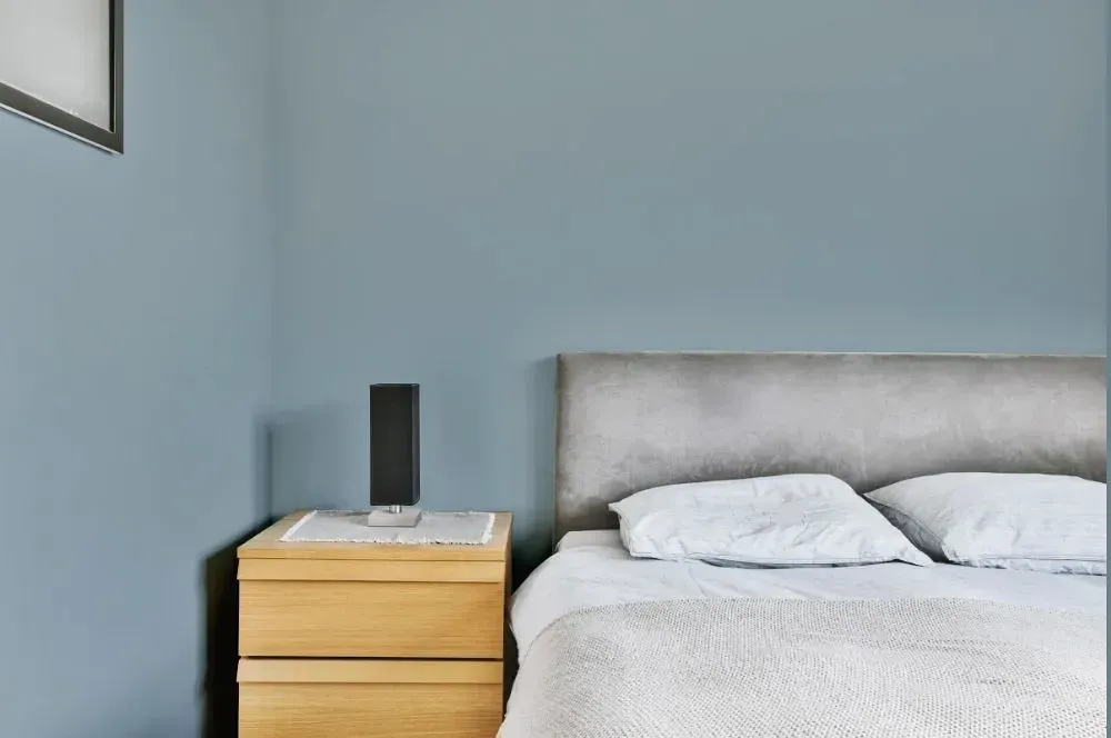 NCS S 3010-B minimalist bedroom