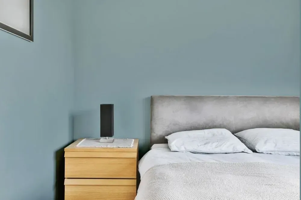 NCS S 3010-B30G minimalist bedroom