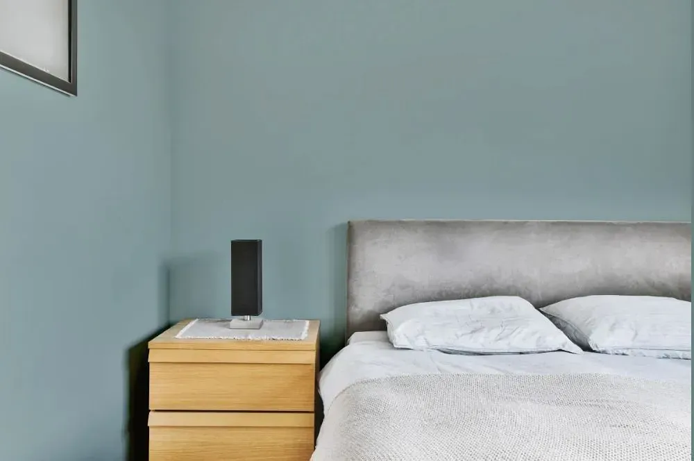 NCS S 3010-B50G minimalist bedroom