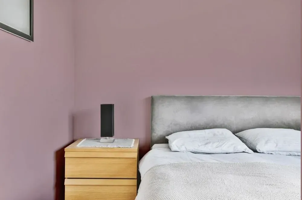 NCS S 3010-R minimalist bedroom