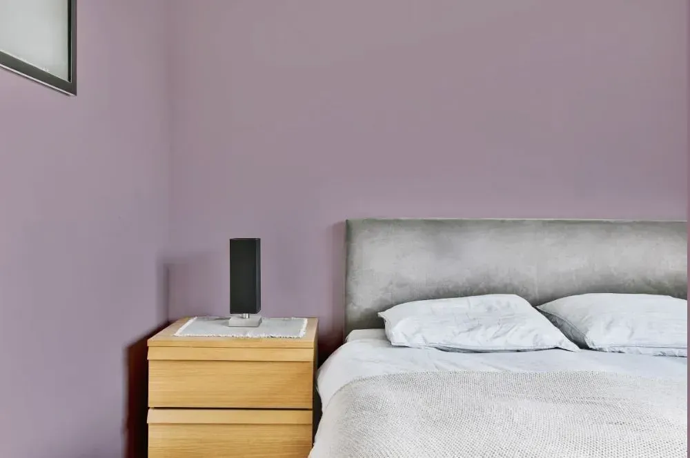 NCS S 3010-R30B minimalist bedroom