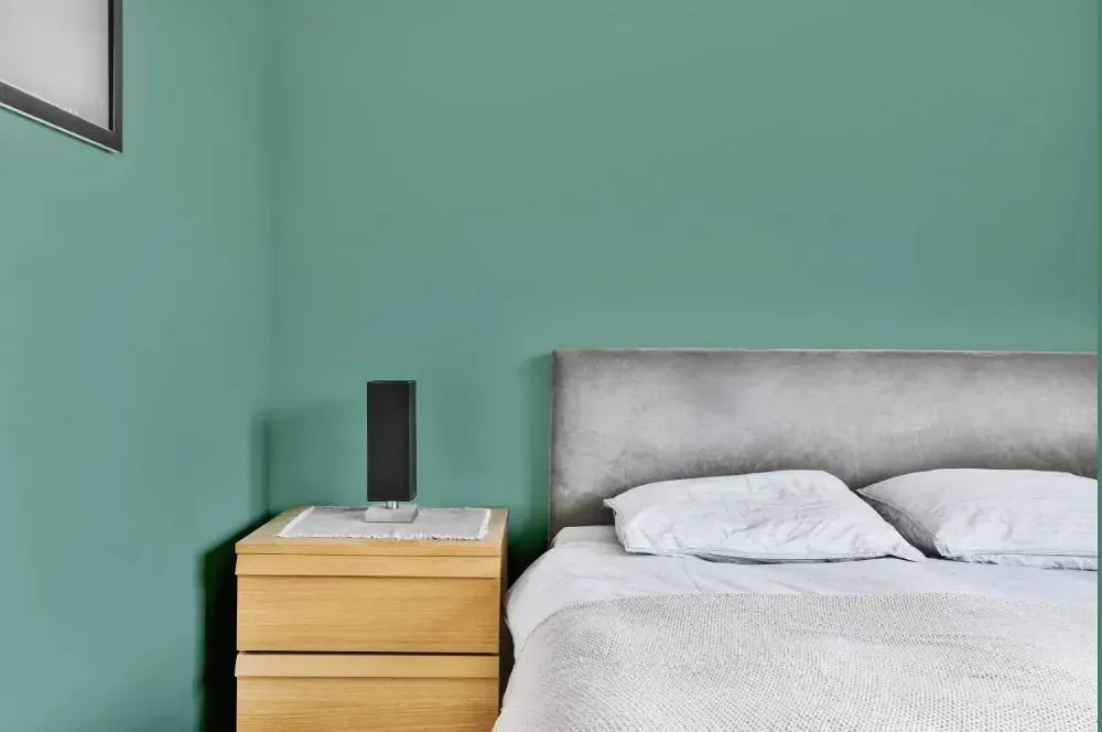 NCS S 3020-B90G minimalist bedroom