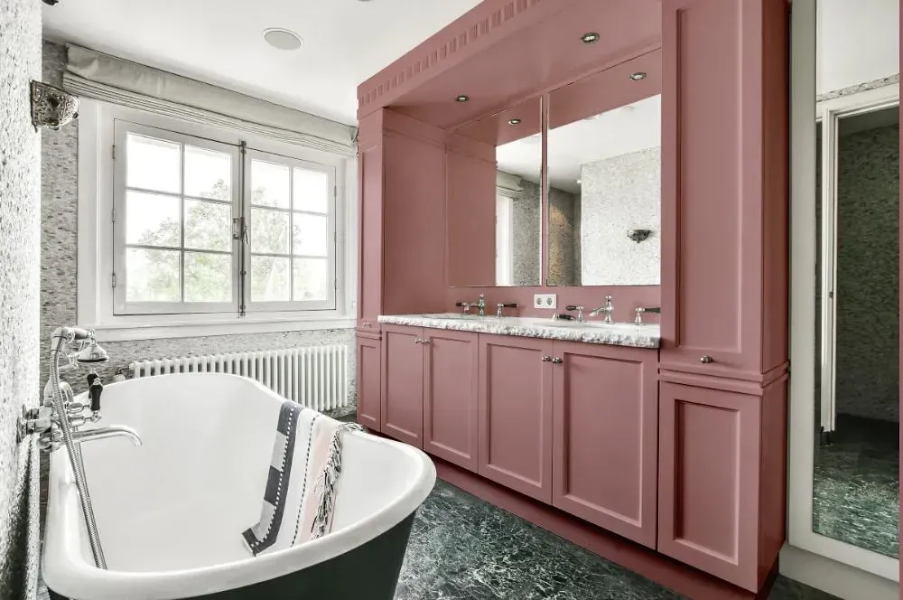 NCS S 3020-R victorian bathroom paint