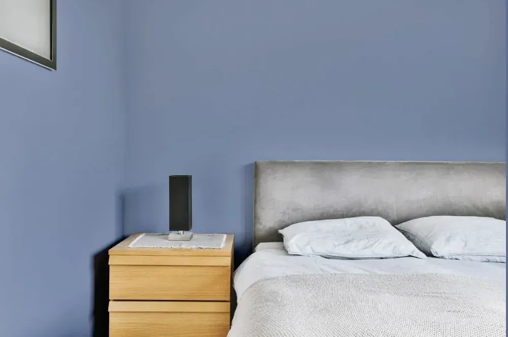 NCS S 3020-R80B minimalist bedroom