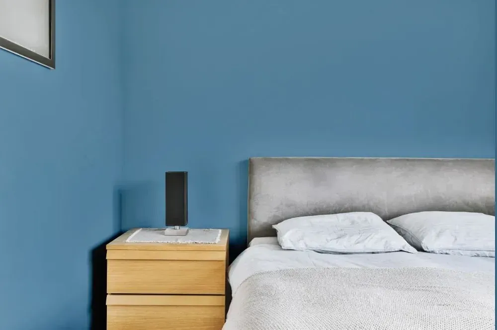 NCS S 3030-B minimalist bedroom