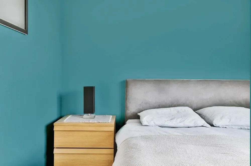 NCS S 3030-B40G minimalist bedroom