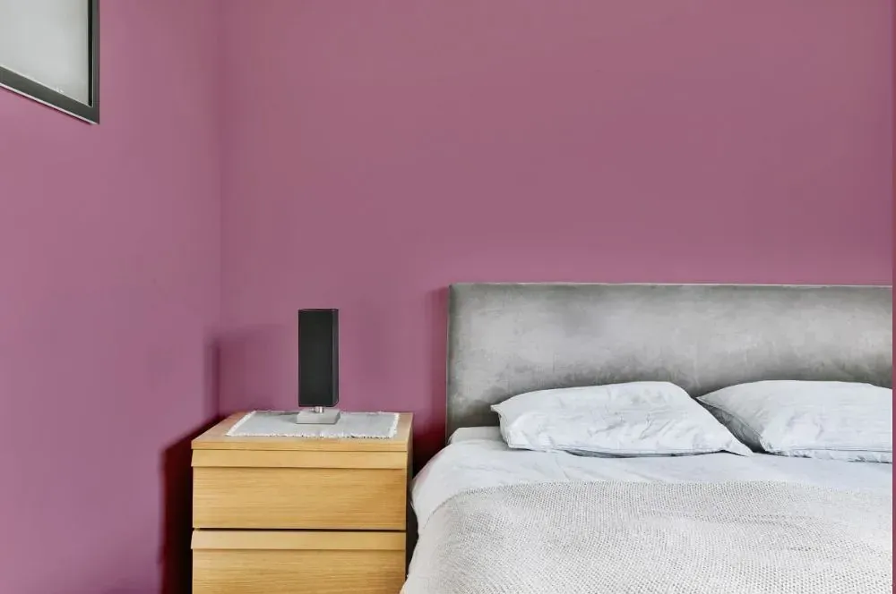 NCS S 3030-R20B minimalist bedroom