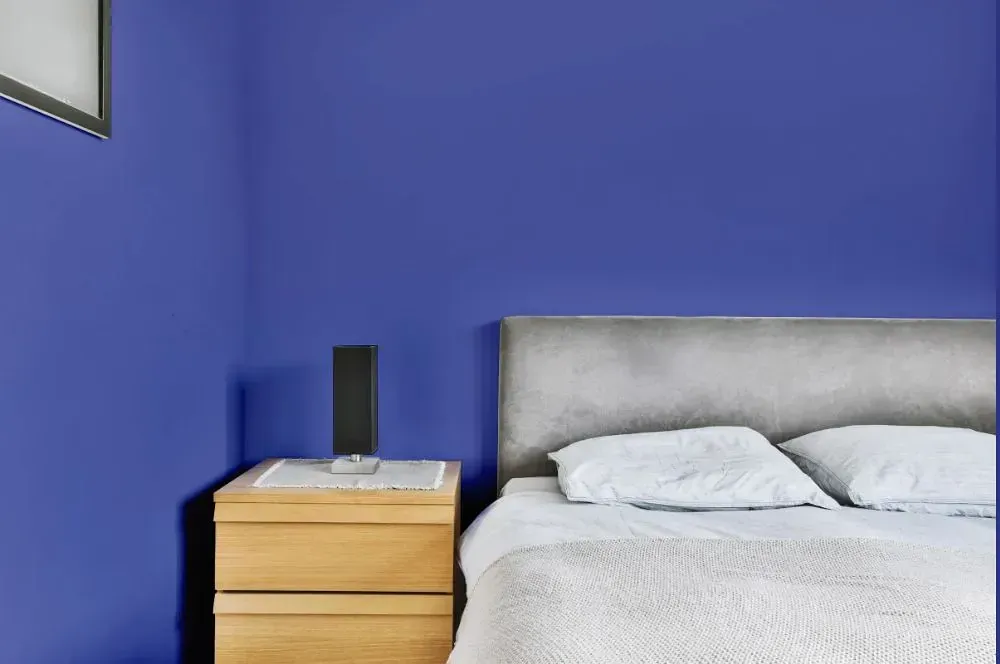 NCS S 3050-R70B minimalist bedroom