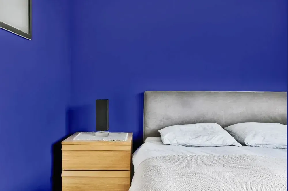 NCS S 3060-R70B minimalist bedroom