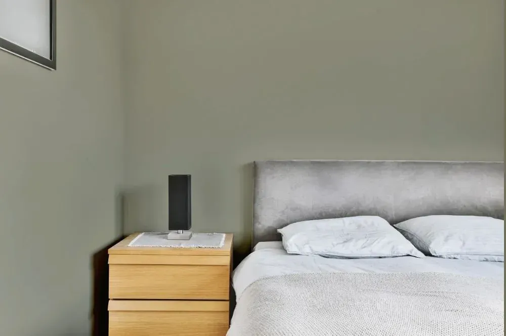 NCS S 4005-G80Y minimalist bedroom