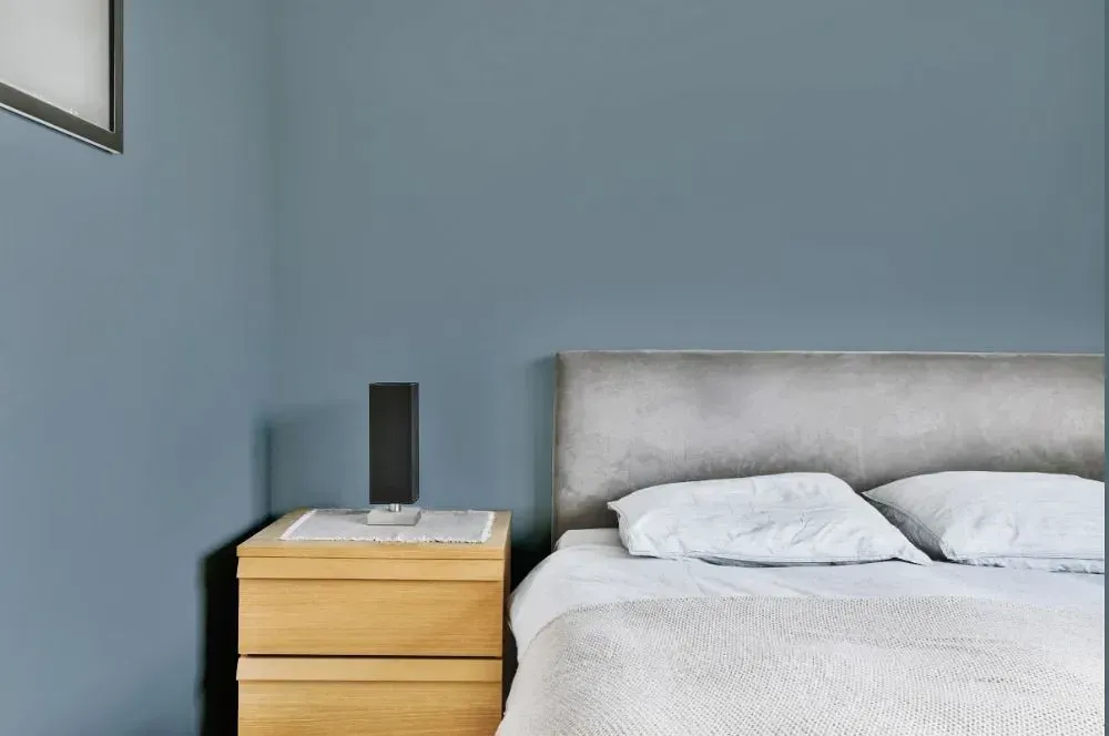 NCS S 4010-B10G minimalist bedroom