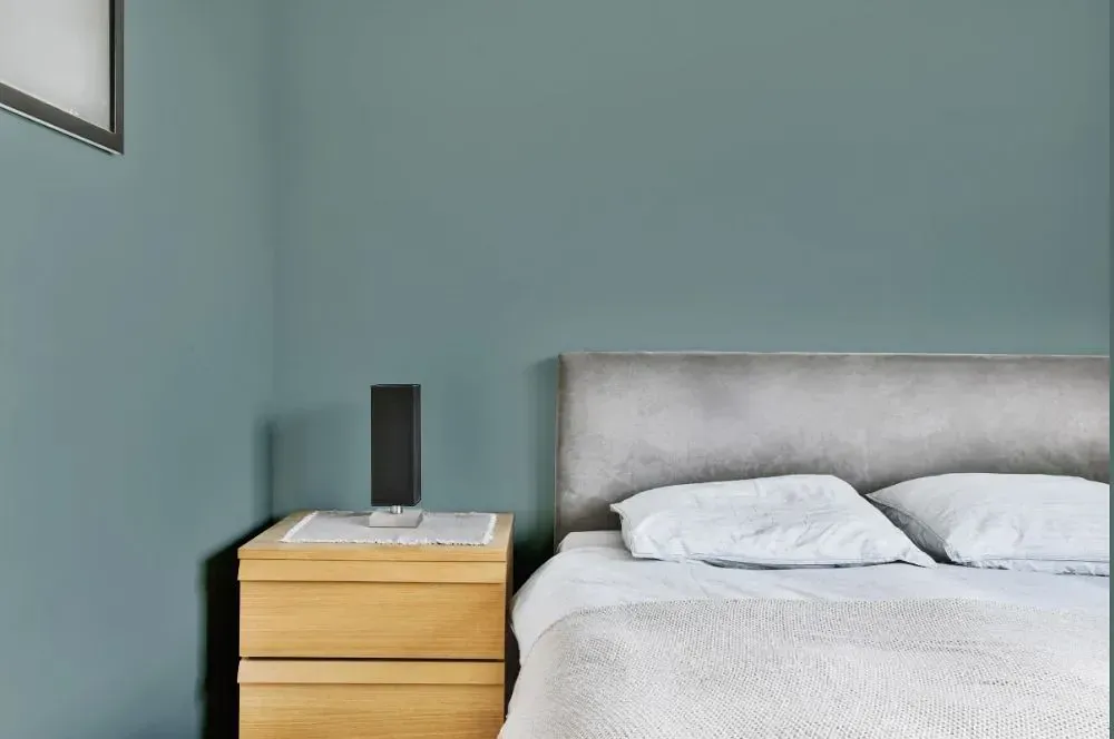NCS S 4010-B70G minimalist bedroom