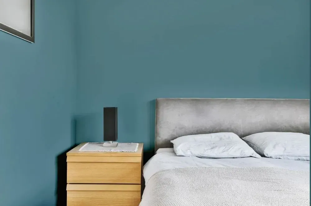 NCS S 4020-B30G minimalist bedroom