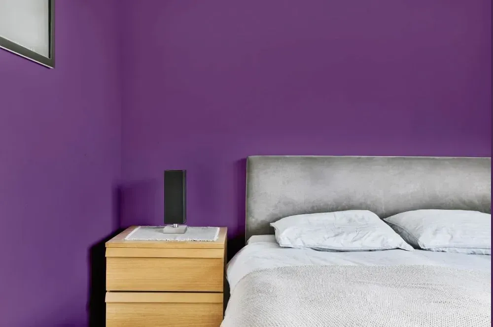 NCS S 4040-R50B minimalist bedroom
