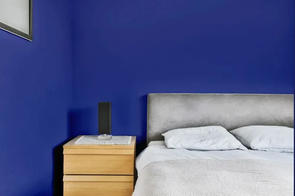 NCS S 4050-R70B minimalist bedroom