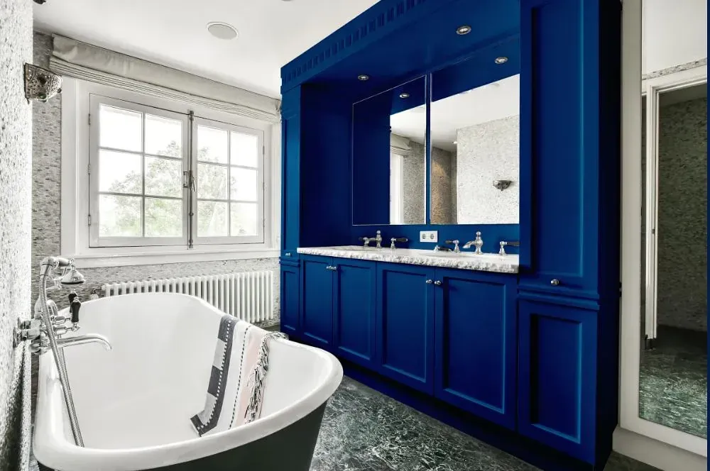 NCS S 4550-R90B victorian bathroom paint