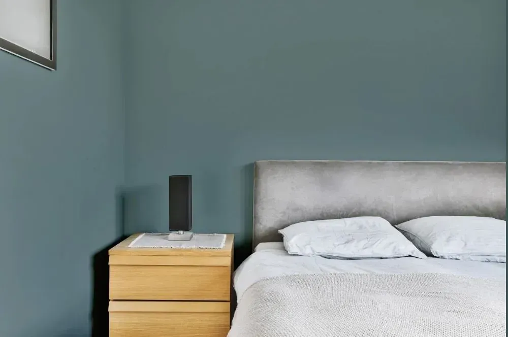NCS S 5010-B50G minimalist bedroom