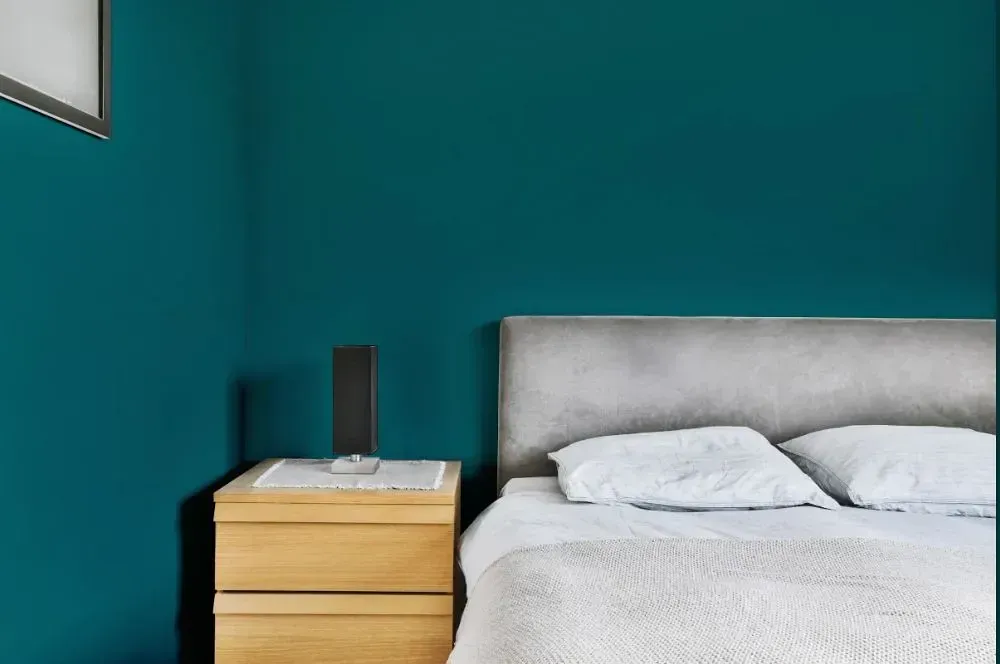 NCS S 5040-B40G minimalist bedroom