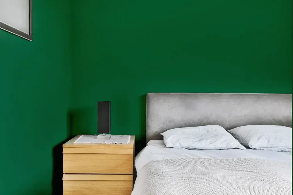 NCS S 5040-G10Y minimalist bedroom