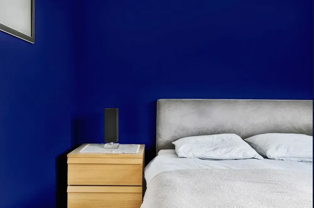 NCS S 5540-R70B minimalist bedroom