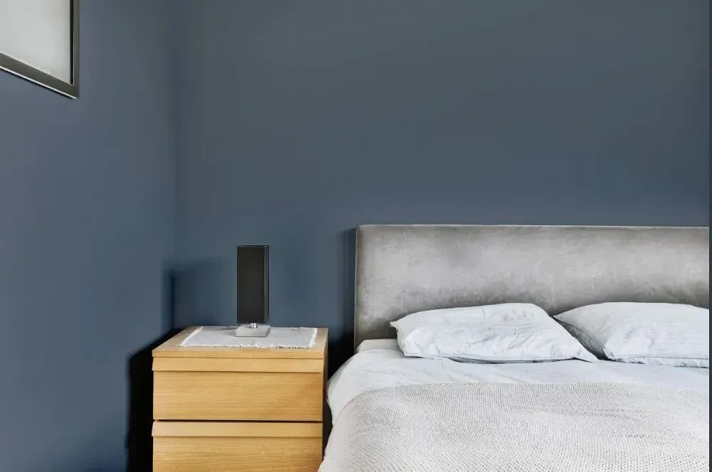 NCS S 6010-R90B minimalist bedroom
