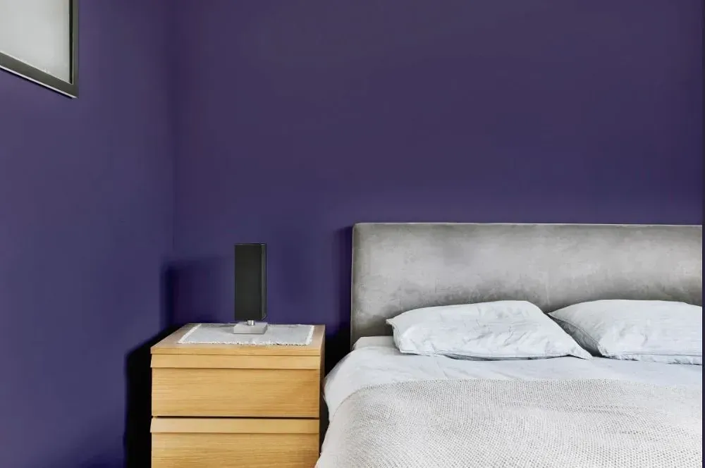 NCS S 6020-R60B minimalist bedroom