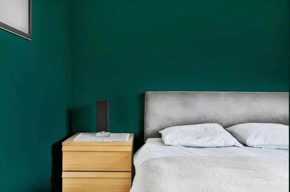 NCS S 6030-B70G minimalist bedroom
